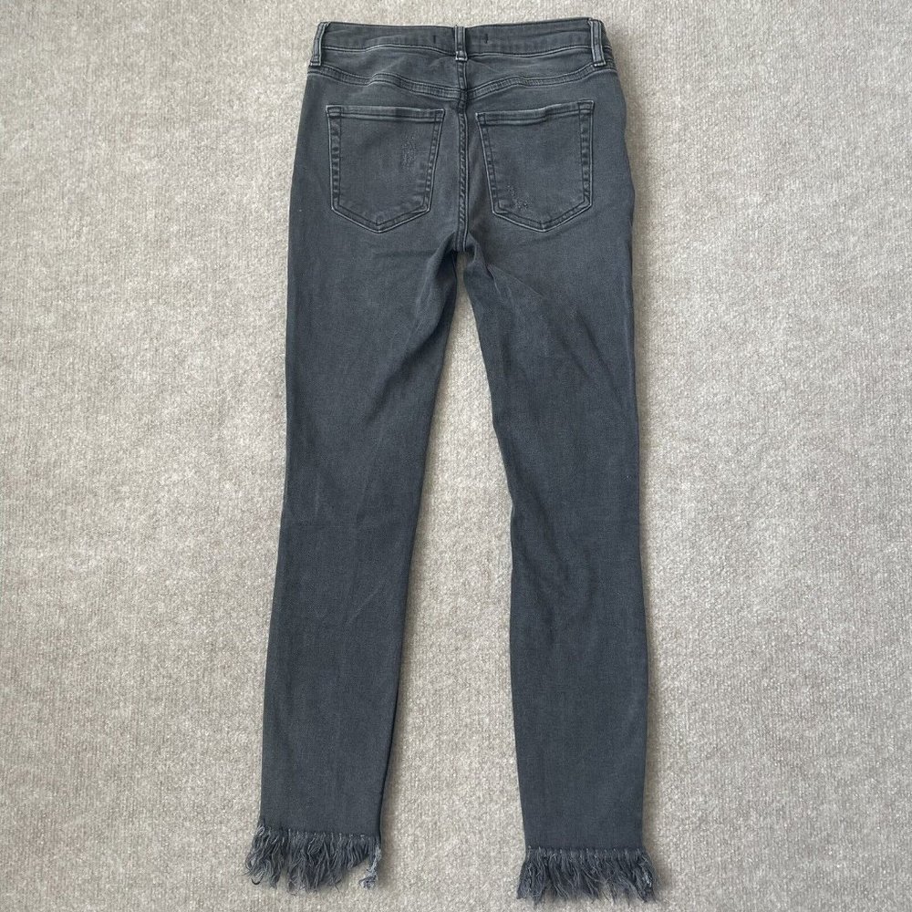 Free People Jeans Womens 24 Gray/Light Wash Black Distressed Stretch Fringe Hem - Picture 10 of 12